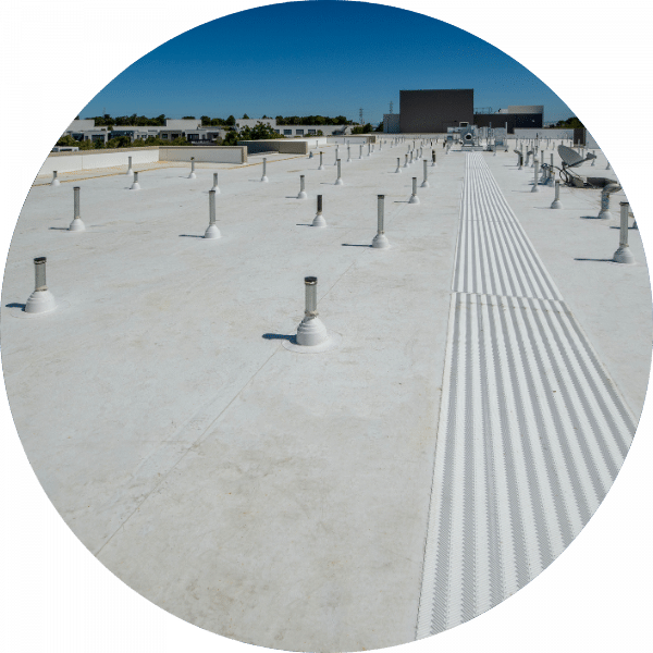 rubber-roofing-on-commercial-building